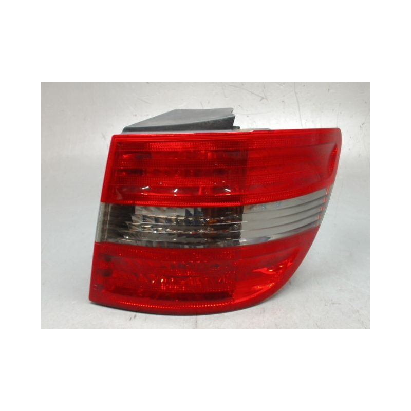 FEU ARRIERE DROIT MERCEDES CLASSE B 2008-
