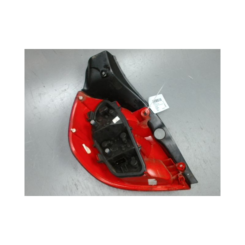 FEU ARRIERE DROIT RENAULT CLIO III 2005-