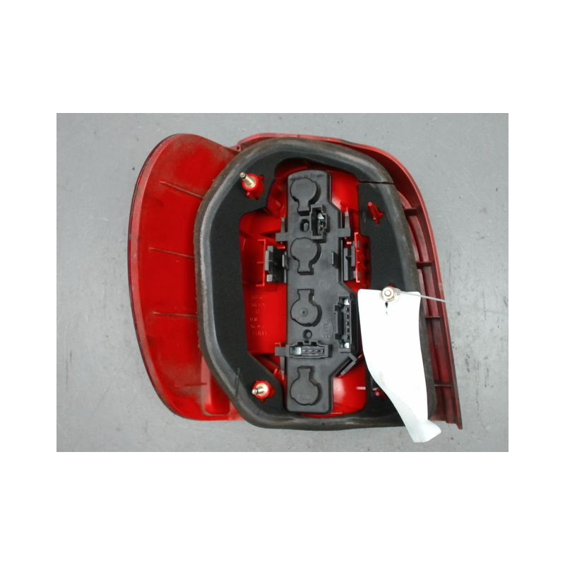 FEU ARRIERE DROIT VOLKSWAGEN POLO 99-2001