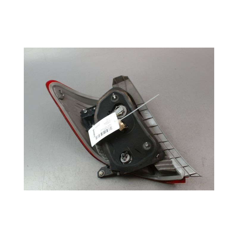 FEU ARRIERE DROIT TOYOTA YARIS II 2010-