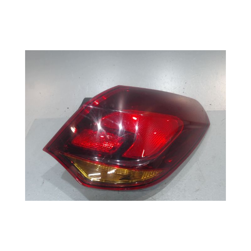 FEU ARRIERE DROIT OPEL ASTRA