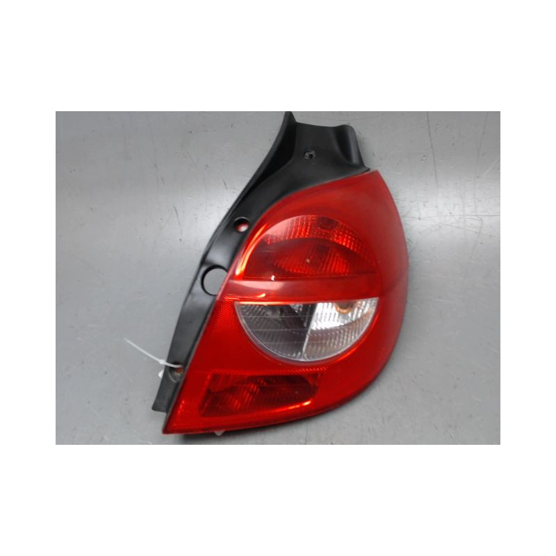 FEU ARRIERE DROIT RENAULT CLIO III 2005-