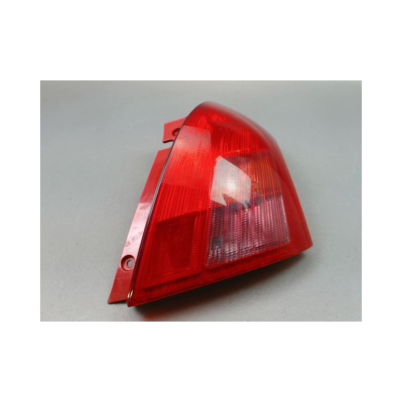 FEU ARRIERE DROIT SUZUKI SWIFT III 2005-2011