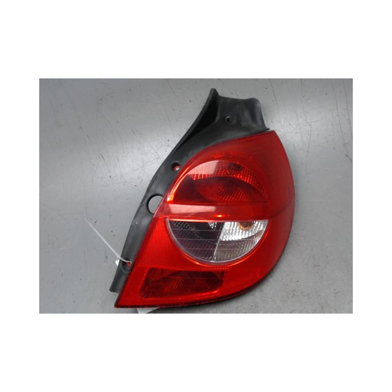 FEU ARRIERE DROIT RENAULT CLIO III 2005-
