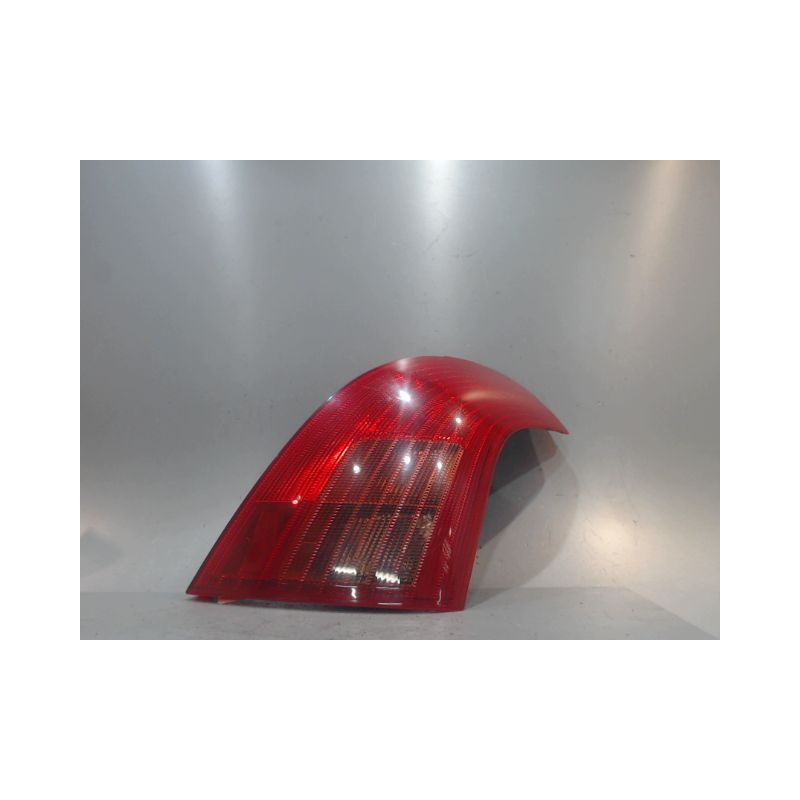 FEU ARRIERE DROIT SUZUKI SWIFT