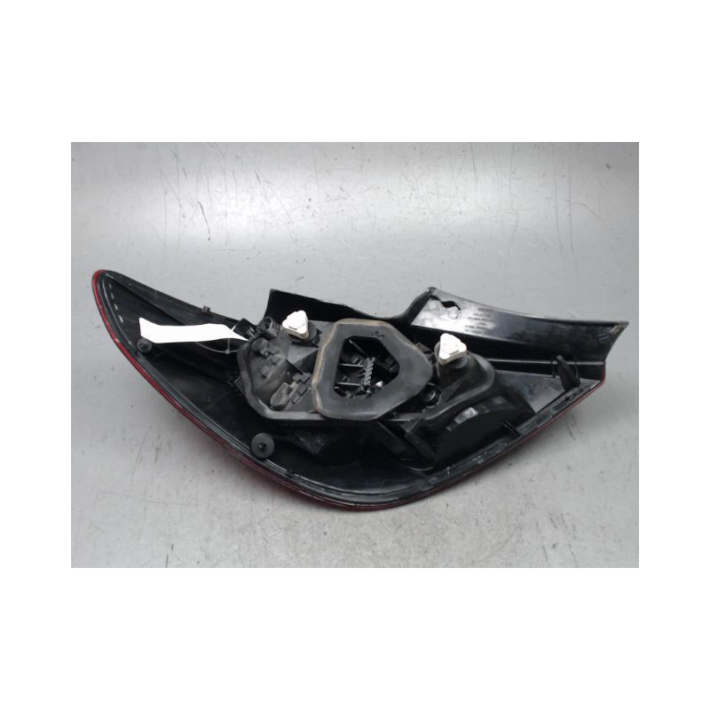 FEU ARRIERE DROIT OPEL CORSA 2010-