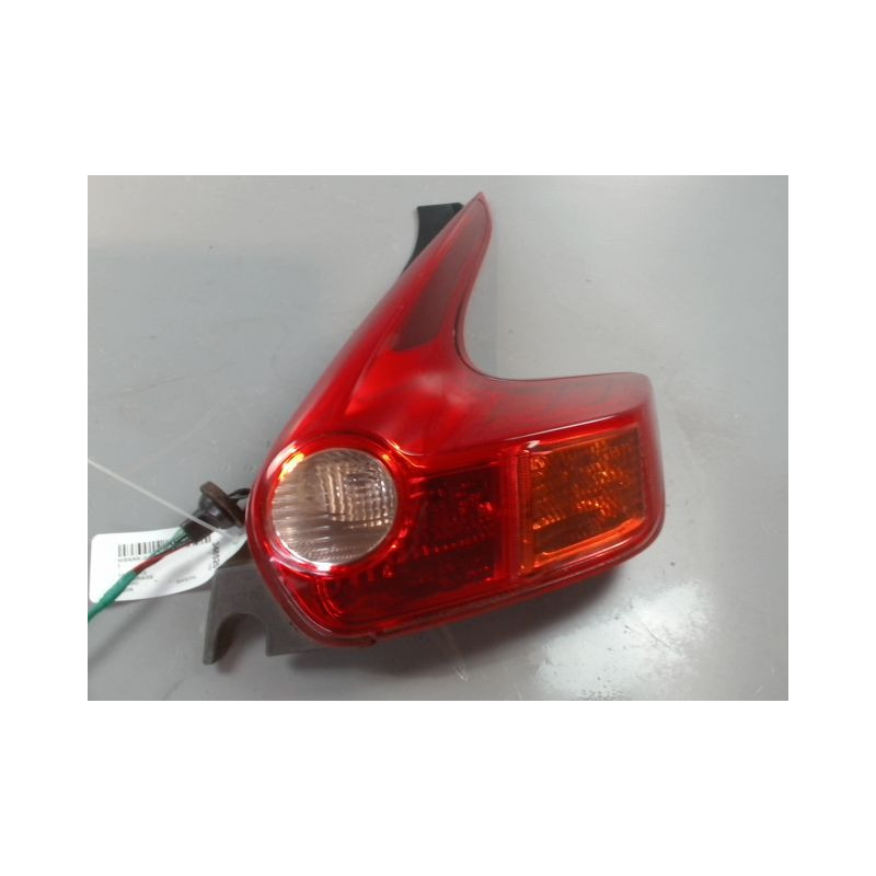 FEU ARRIERE DROIT NISSAN JUKE