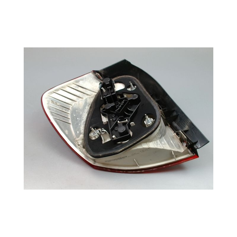 FEU ARRIERE DROIT BMW SERIE 1 I Phase 1 (E87) 2004-2006