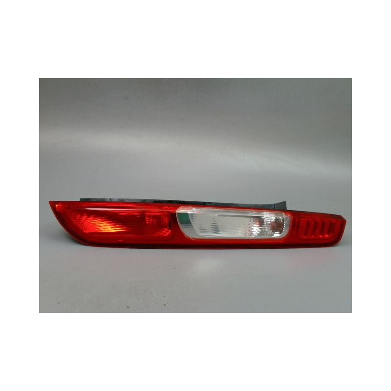 FEU ARRIERE DROIT FORD FOCUS II Phase 1 2004-2007