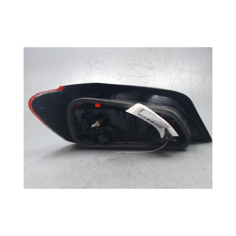 FEU ARRIERE DROIT PEUGEOT 306 97-2001
