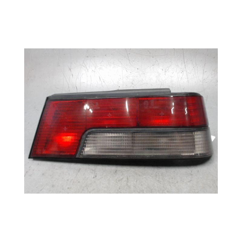 FEU ARRIERE DROIT PEUGEOT 405 -92