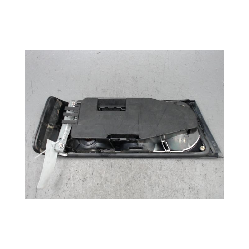 FEU ARRIERE DROIT PEUGEOT 405 -92