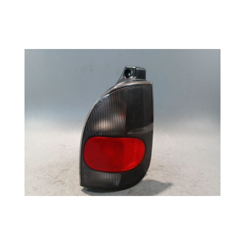 FEU ARRIERE DROIT RENAULT GRAND ESPACE-2002