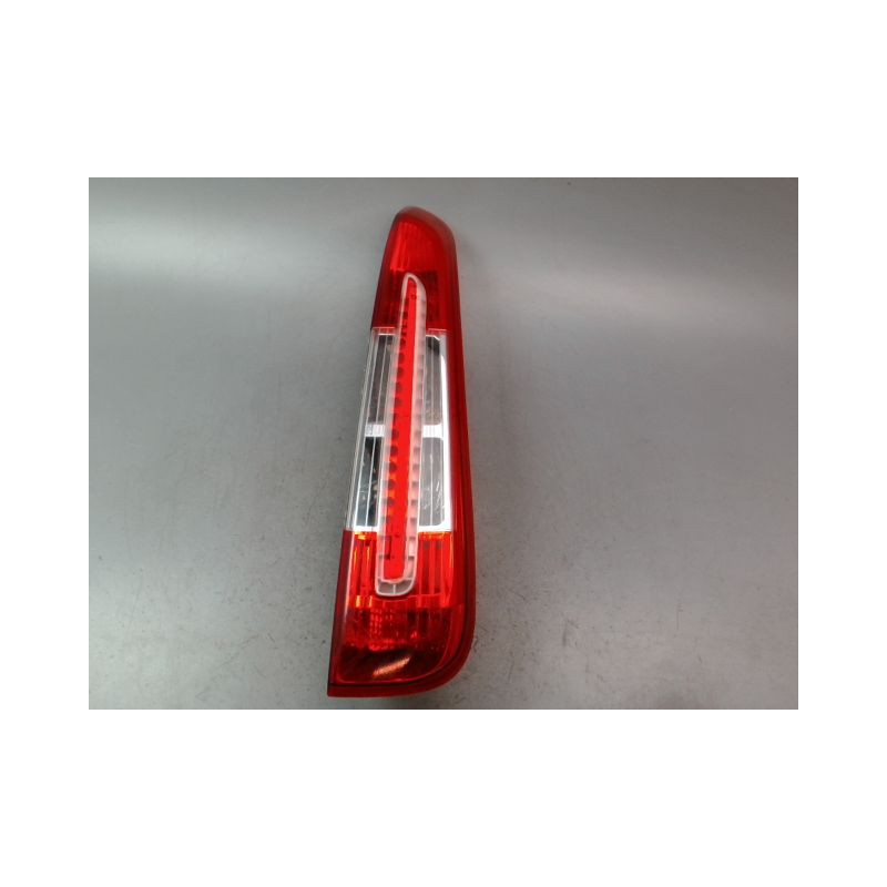 FEU ARRIERE DROIT FORD CMAX MONOSP. I Phase 2 2007-2010