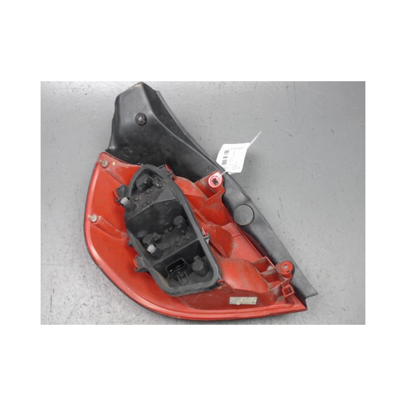 FEU ARRIERE DROIT RENAULT CLIO III 2005-