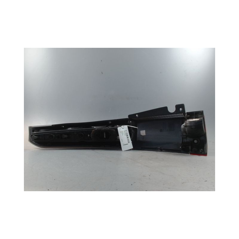 FEU ARRIERE DROIT OPEL MERIVA 2006-