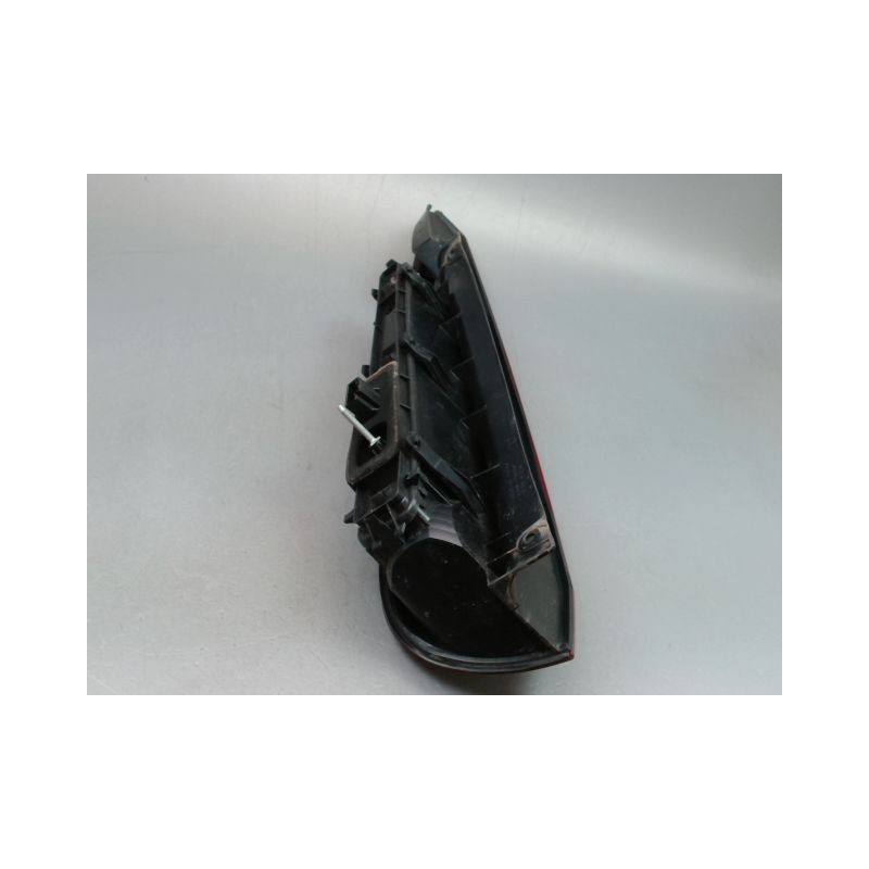 FEU ARRIERE DROIT FORD FIESTA V Phase 1 2002-2005