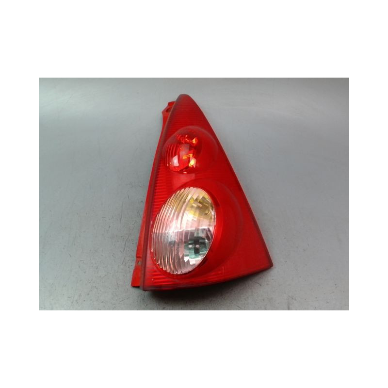FEU ARRIERE DROIT PEUGEOT 107 Phase 1 2005-2008