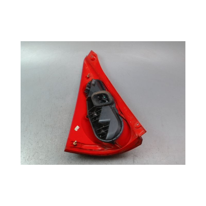 FEU ARRIERE DROIT PEUGEOT 107 Phase 1 2005-2008