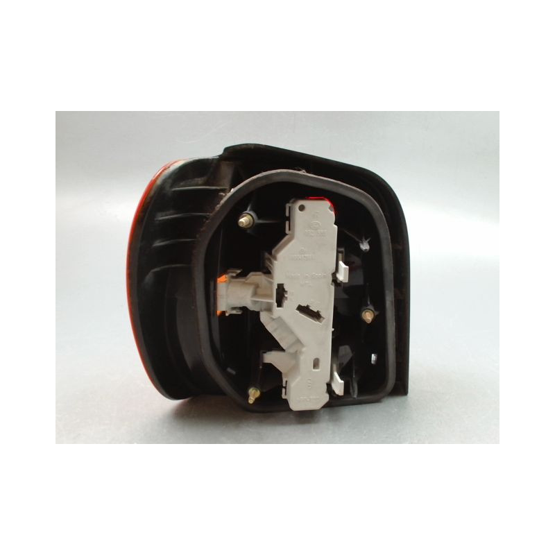 FEU ARRIERE DROIT VOLKSWAGEN POLO III Phase 1 (6N) 1994-1999