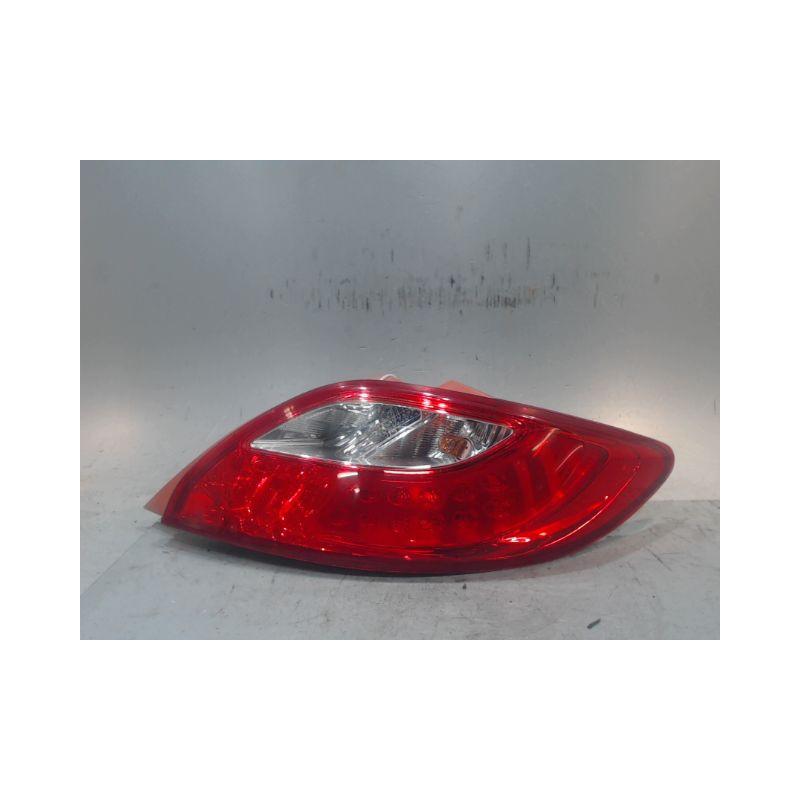 FEU ARRIERE DROIT MAZDA 2