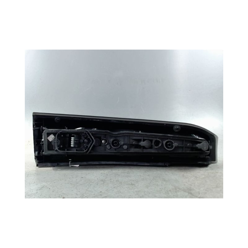 FEU ARRIERE DROIT OPEL MERIVA 2006-