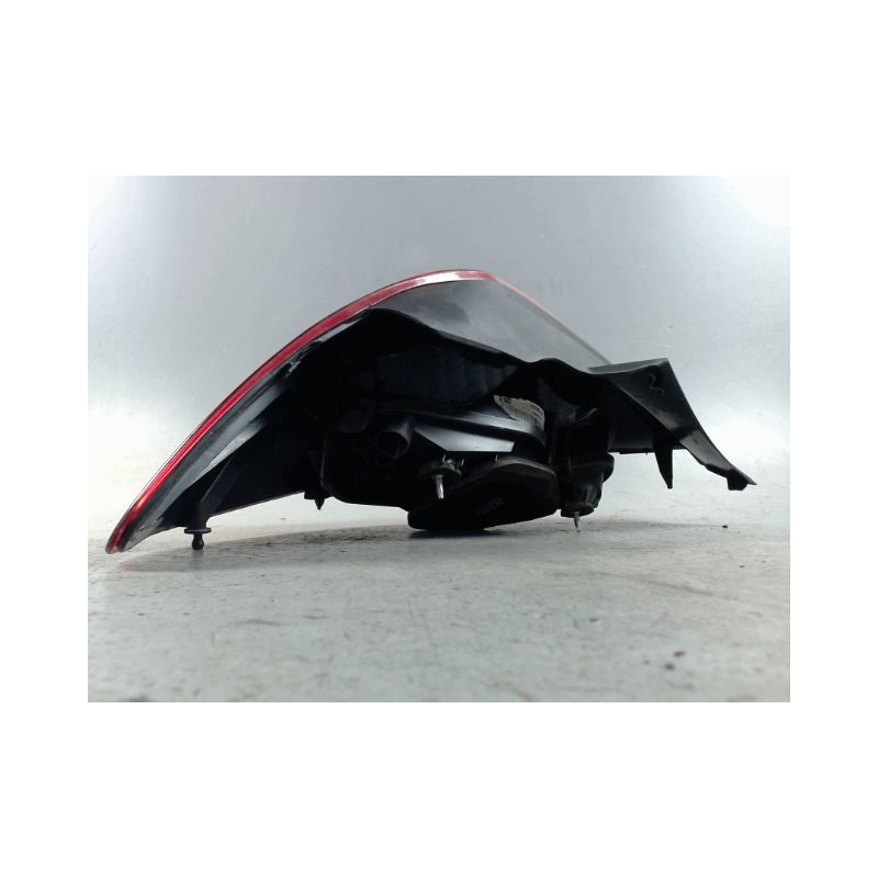 FEU ARRIERE DROIT OPEL CORSA 2010-