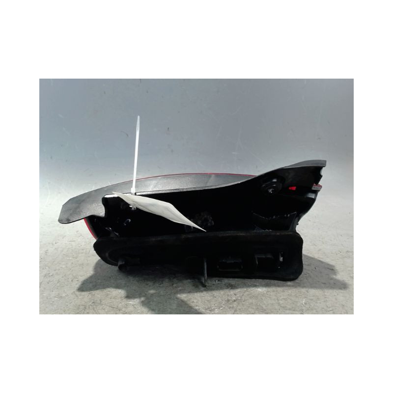 FEU ARRIERE DROIT NISSAN MICRA 2005-2007