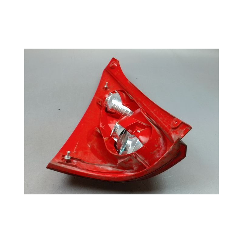 FEU ARRIERE DROIT PEUGEOT 107 I Phase 1 2005-2008