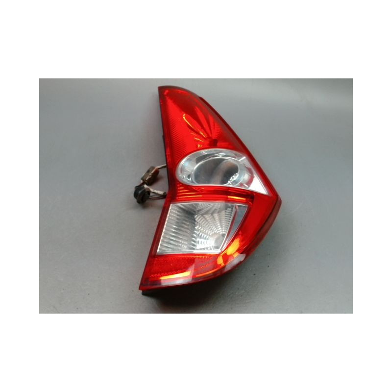 FEU ARRIERE DROIT SUZUKI SPLASH 2008-2012
