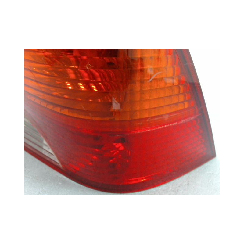 FEU ARRIERE DROIT FORD FOCUS BERL. I 1998-2004