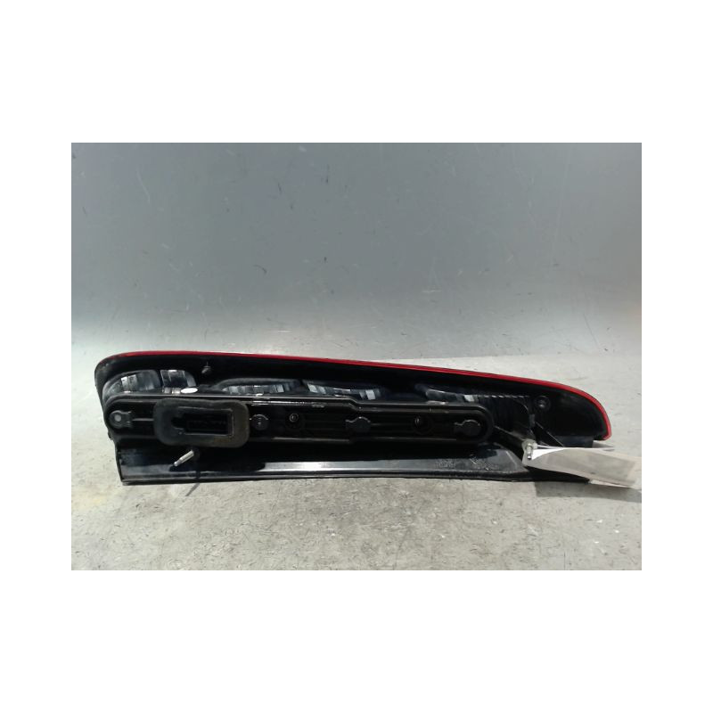 FEU ARRIERE DROIT FORD FOCUS C-MAX 03-07