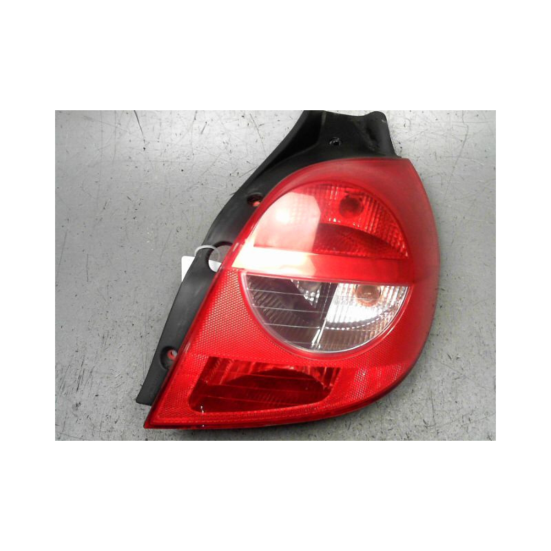 FEU ARRIERE DROIT RENAULT CLIO III 2005-
