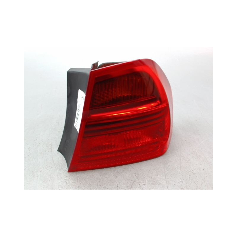 FEU ARRIERE DROIT BMW SERIE 3 BERL. V Phase 1 (E90) 2005-2008