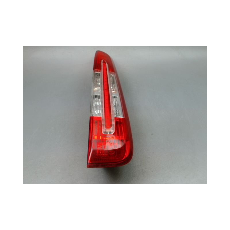 FEU ARRIERE DROIT FORD CMAX MONOSP. I Phase 2 2007-2010