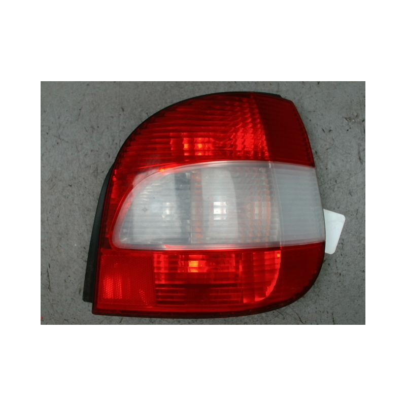 FEU ARRIERE DROIT RENAULT MEGANE