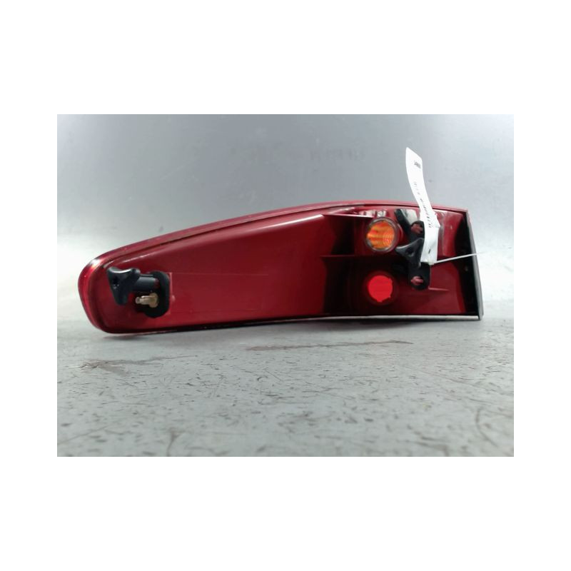 FEU ARRIERE DROIT PEUGEOT 607 2004-