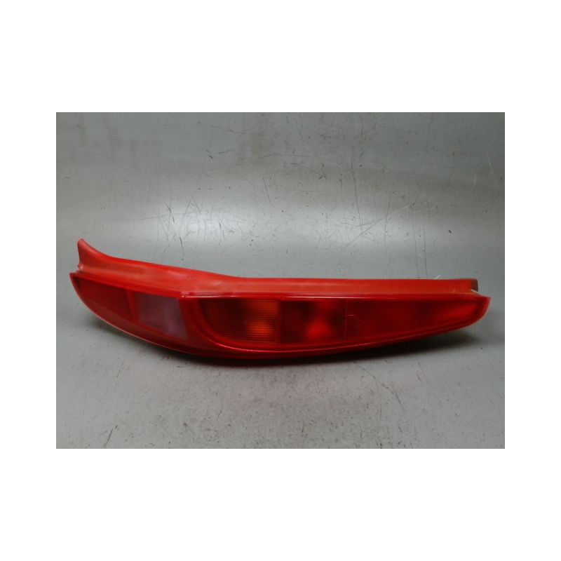 FEU ARRIERE DROIT FIAT PUNTO 2003-
