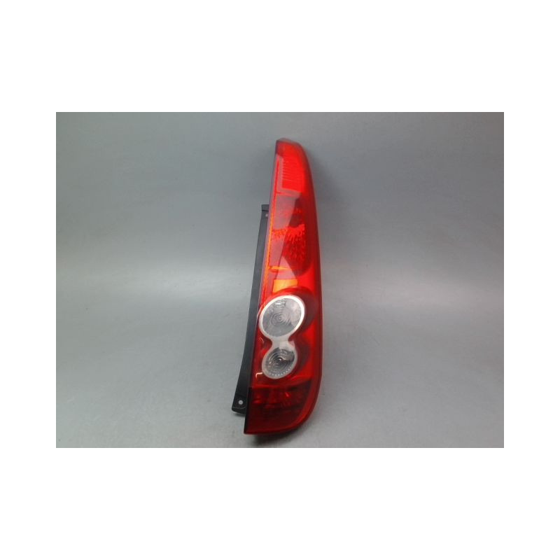 FEU ARRIERE DROIT FORD FIESTA V Phase 2 2005-2008