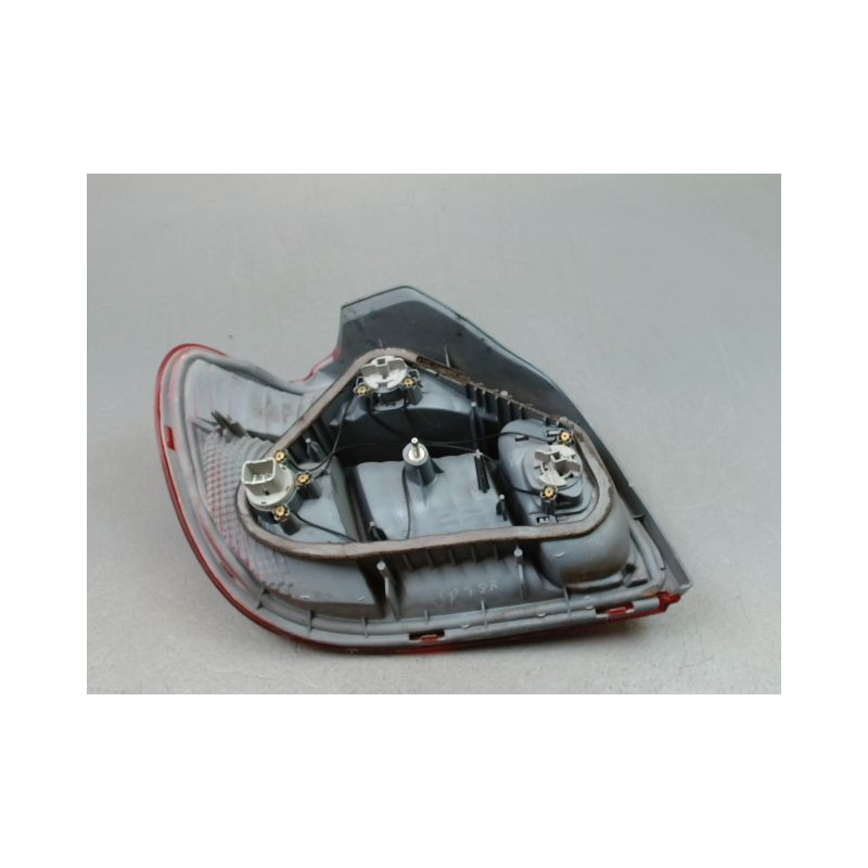 FEU ARRIERE DROIT TOYOTA YARIS I Phase 2 2003-2005