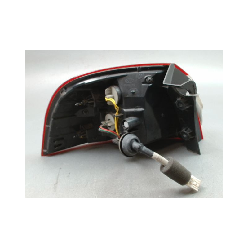 FEU ARRIERE DROIT KIA RIO 2005-
