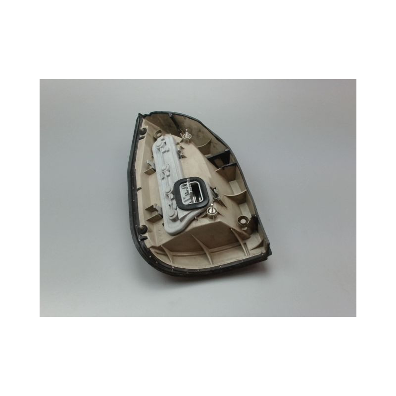 FEU ARRIERE DROIT OPEL ZAFIRA MONOSP. I (A) 1999-2005
