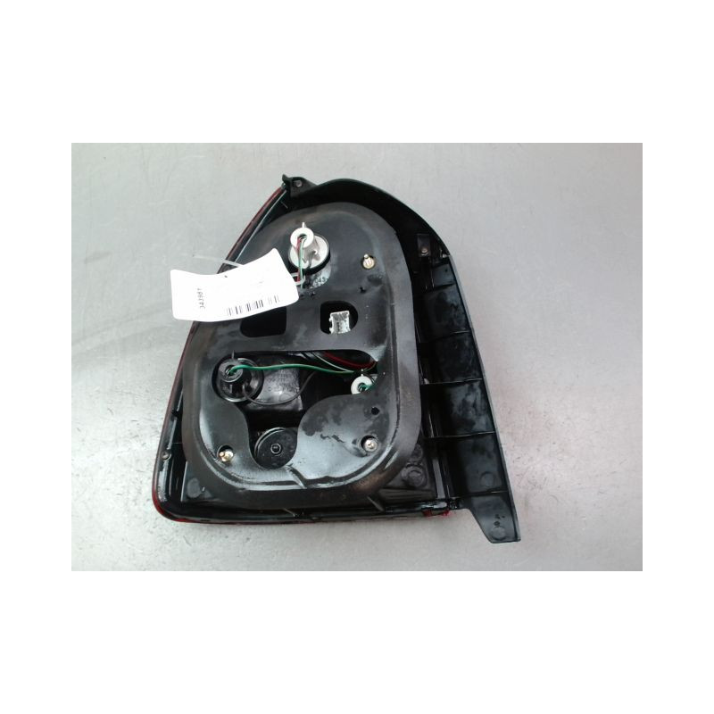 FEU ARRIERE DROIT HONDA CIVIC 95-99