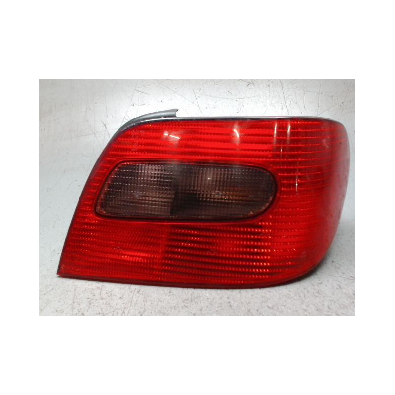 FEU ARRIERE DROIT CITROEN XSARA -2000