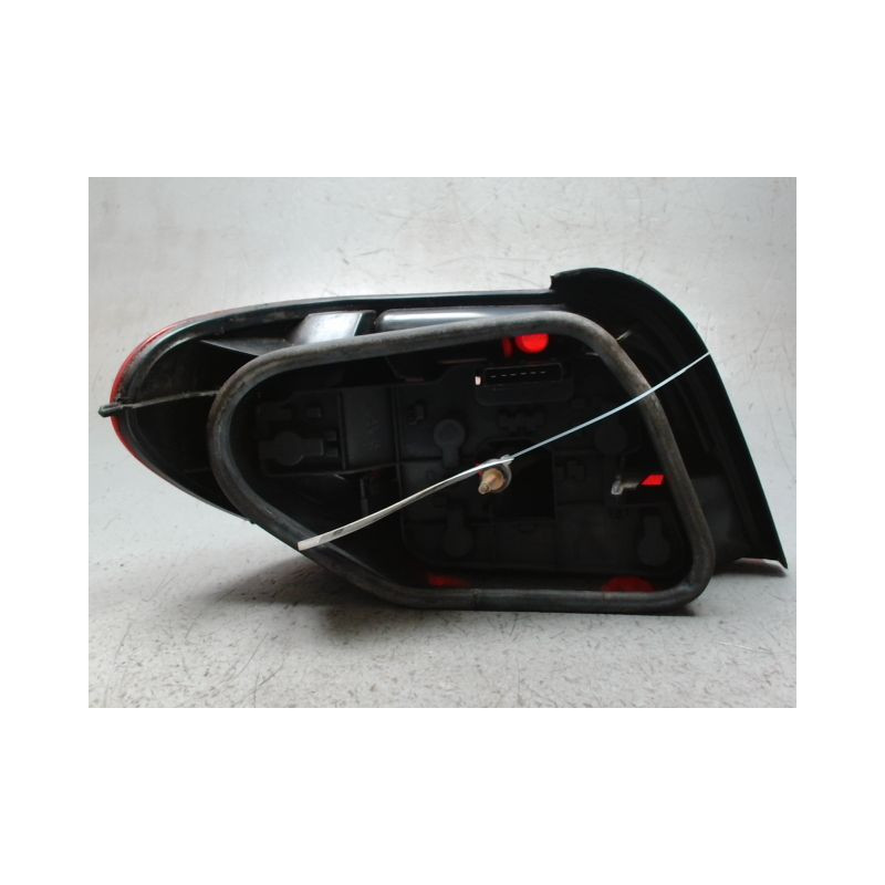 FEU ARRIERE DROIT CITROEN XSARA -2000