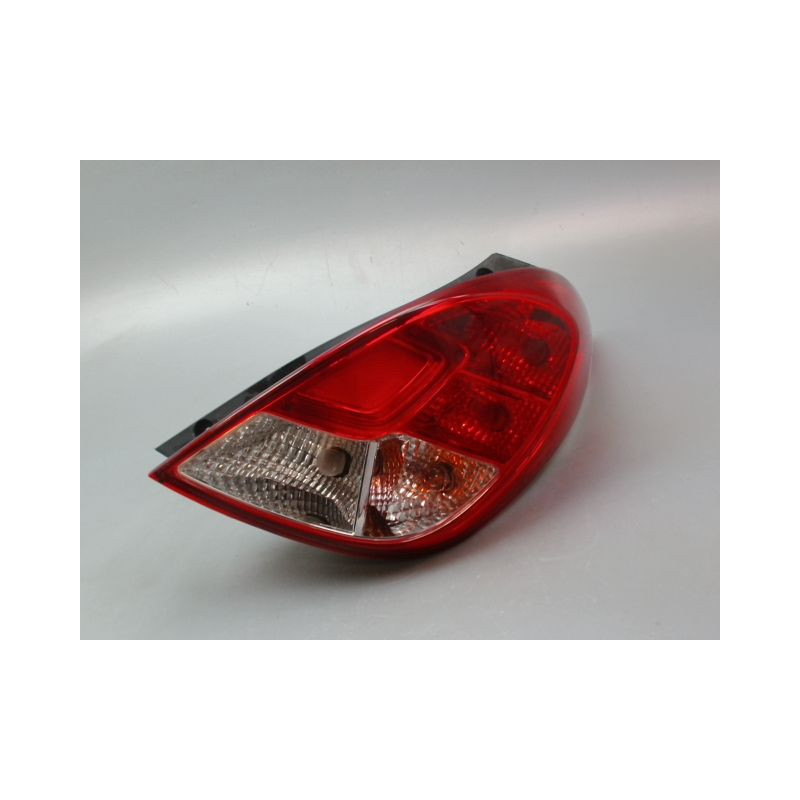 FEU ARRIERE DROIT HYUNDAI I 20 2009-