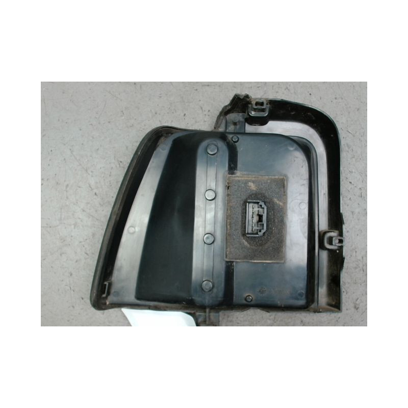 FEU ARRIERE DROIT FIAT TEMPRA 93-96