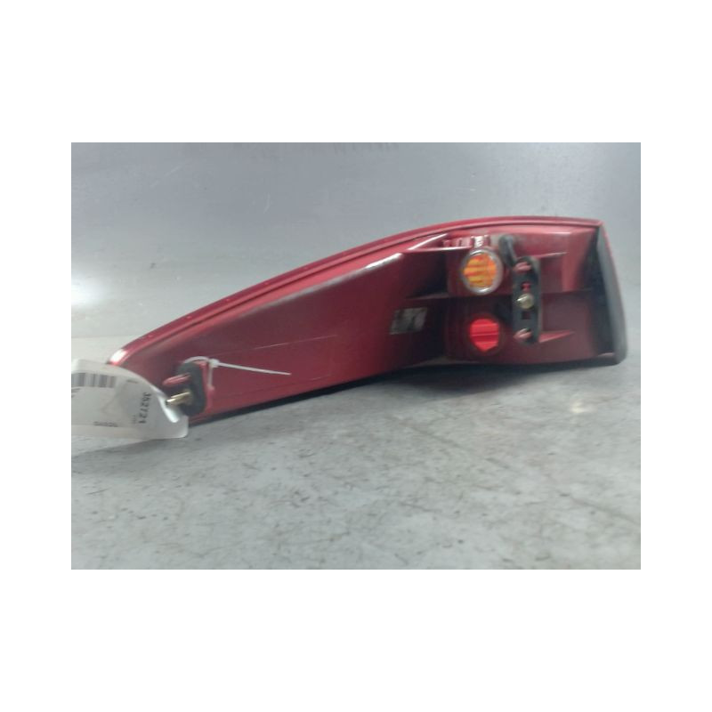 FEU ARRIERE DROIT PEUGEOT 607 2004-