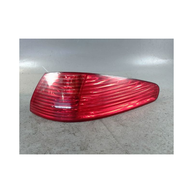 FEU ARRIERE DROIT PEUGEOT 607 99-2004