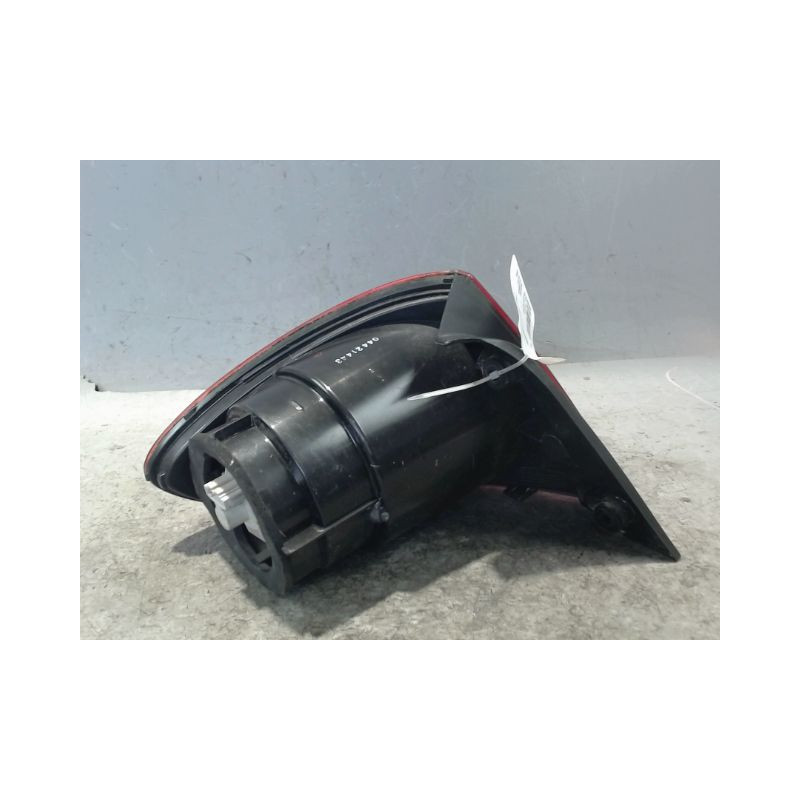FEU ARRIERE DROIT SEAT TOLEDO 2004-